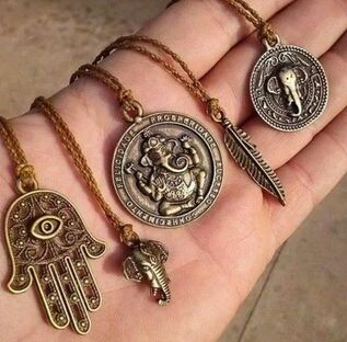 Amulets na Síne